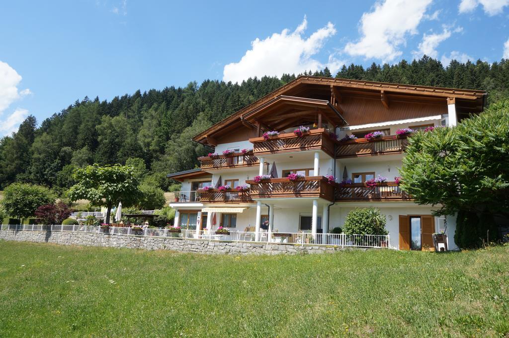 Haus Nowak Ferienwohnungen Millstatt Bilik gambar