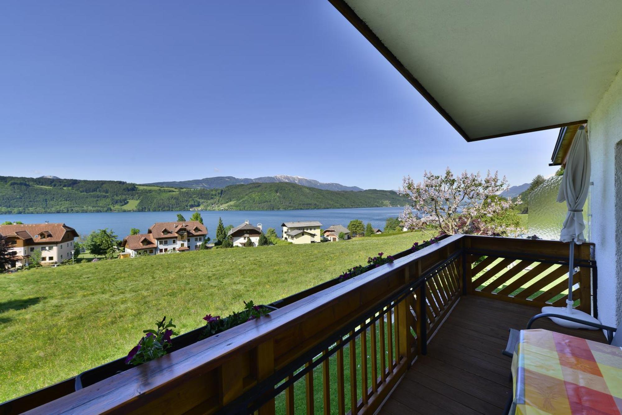 Haus Nowak Ferienwohnungen Millstatt Luaran gambar
